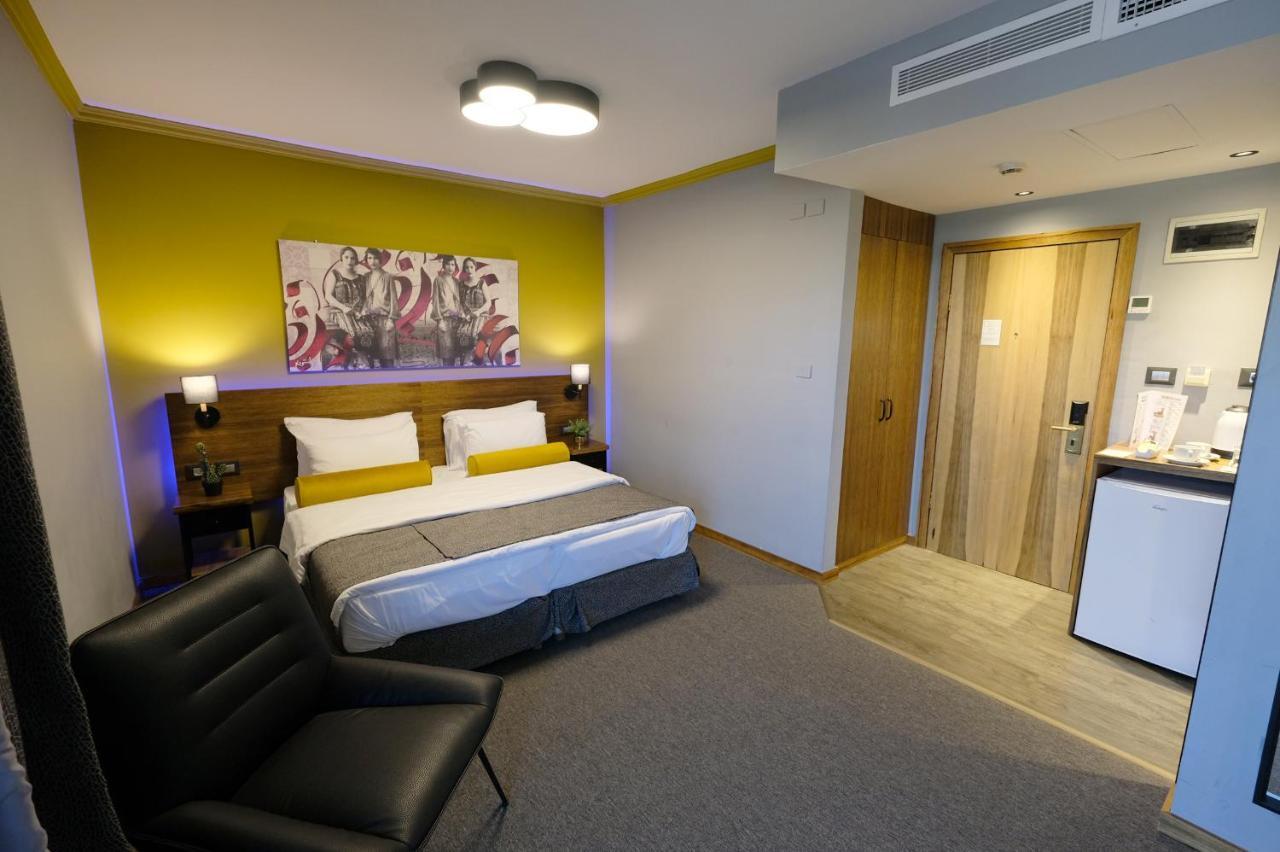 Royal Court Hotel Рамала Екстериор снимка