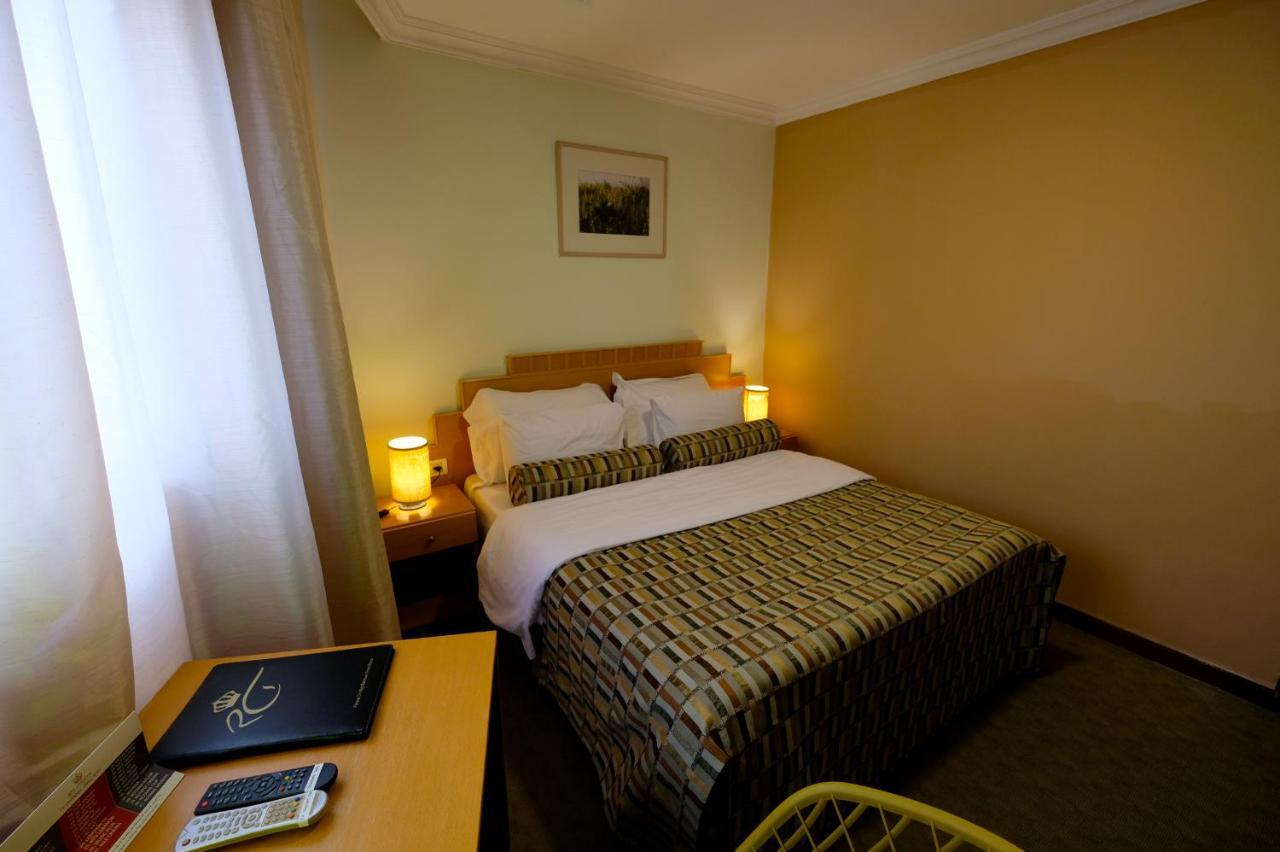 Royal Court Hotel Рамала Екстериор снимка