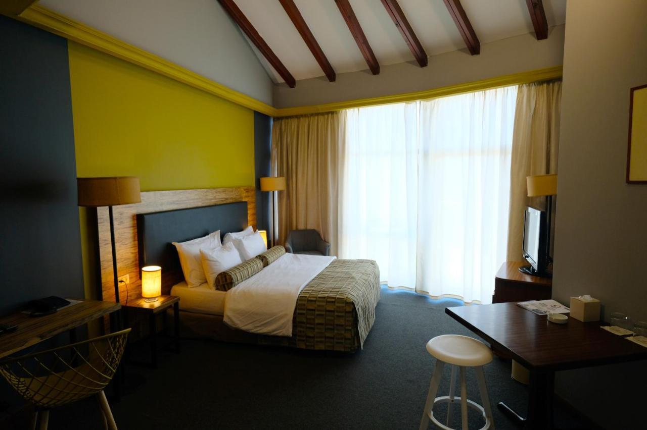 Royal Court Hotel Рамала Екстериор снимка