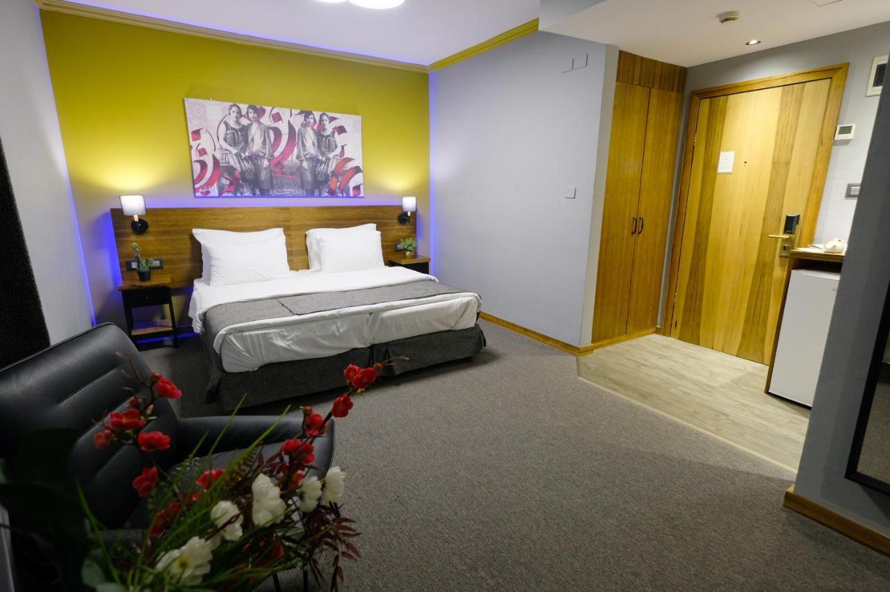 Royal Court Hotel Рамала Екстериор снимка