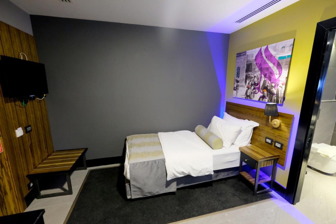 Royal Court Hotel Рамала Екстериор снимка
