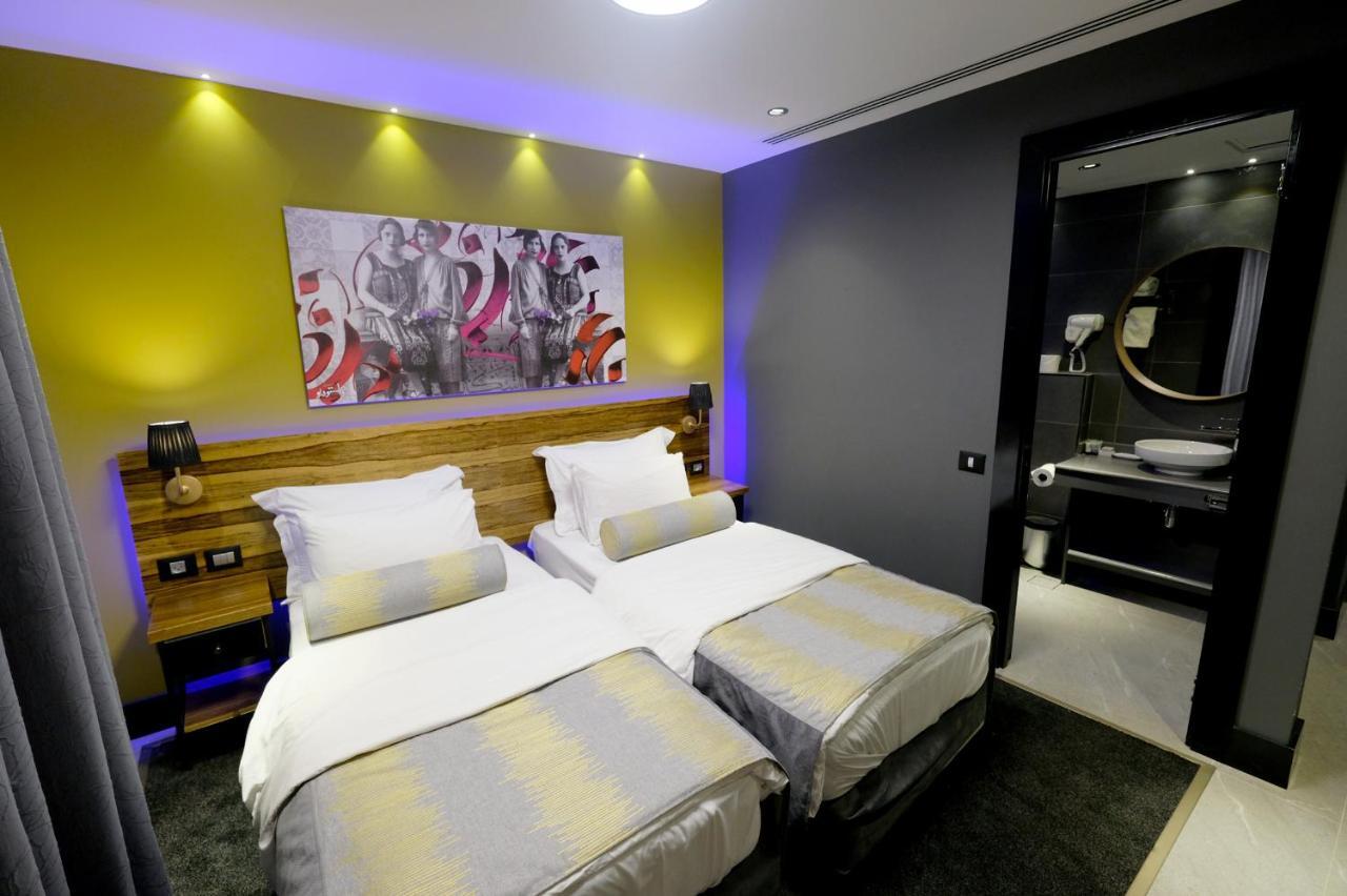 Royal Court Hotel Рамала Екстериор снимка